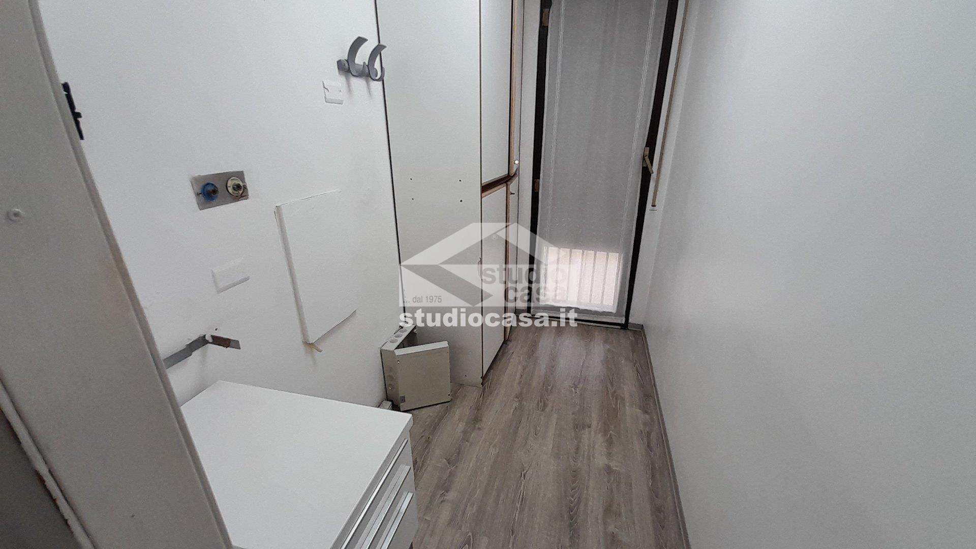 Ufficio in affitto a Rho