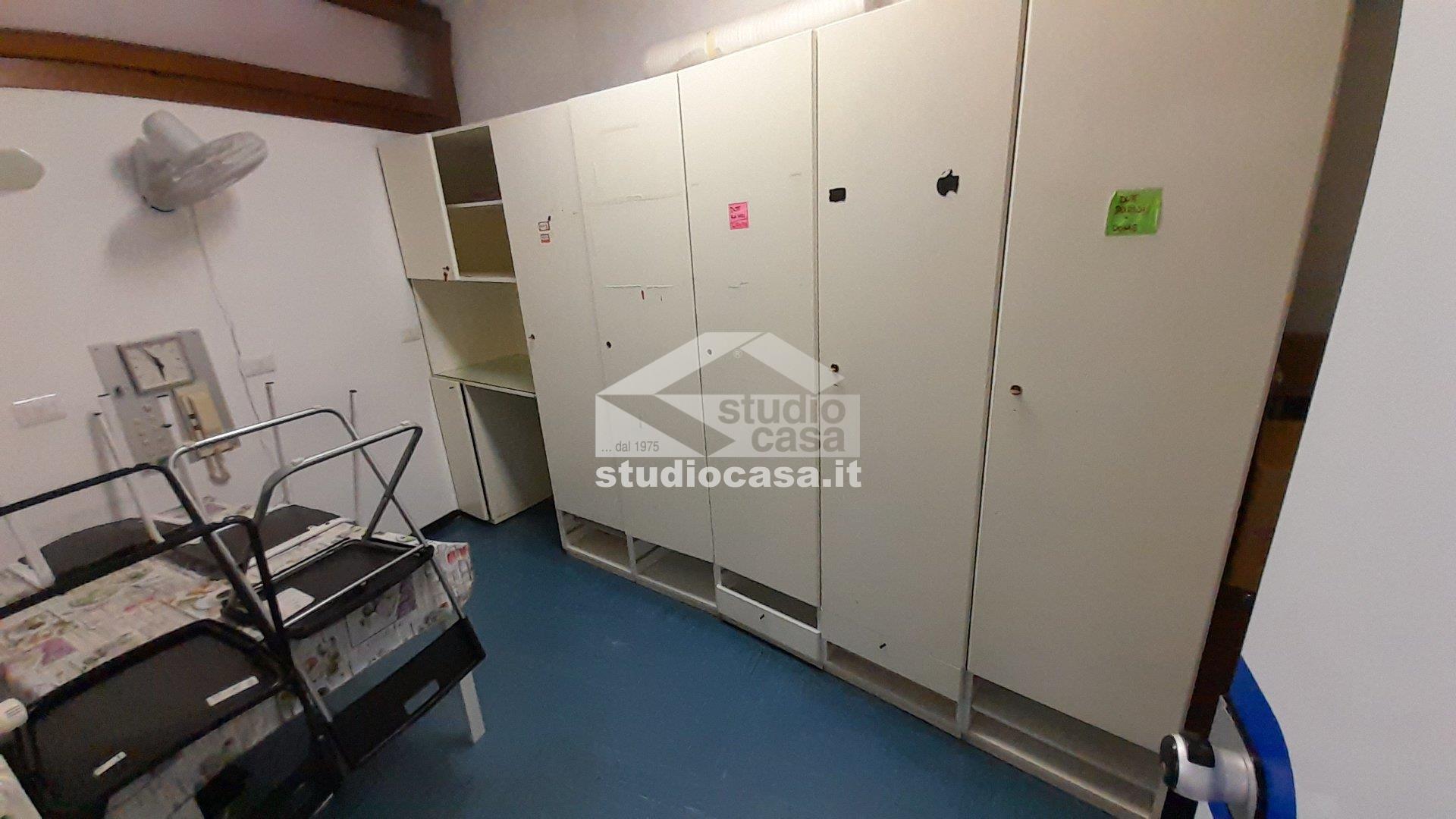 Ufficio in affitto a Rho