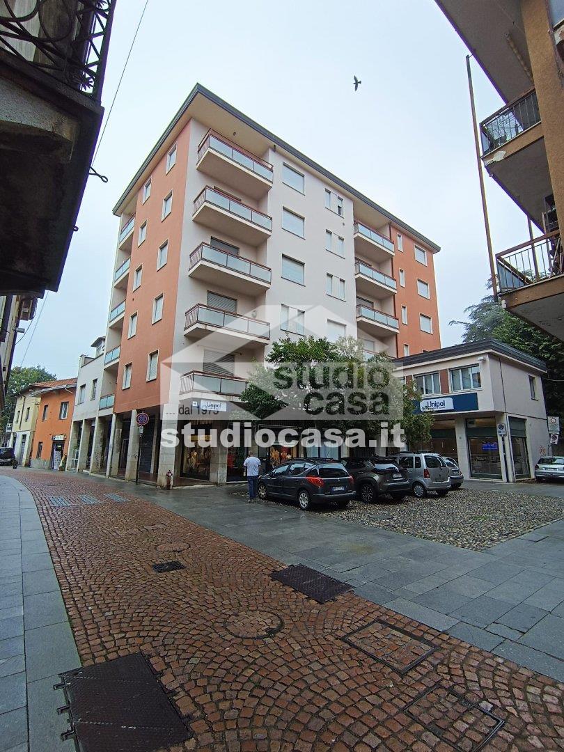 Negozio in vendita a Tradate
