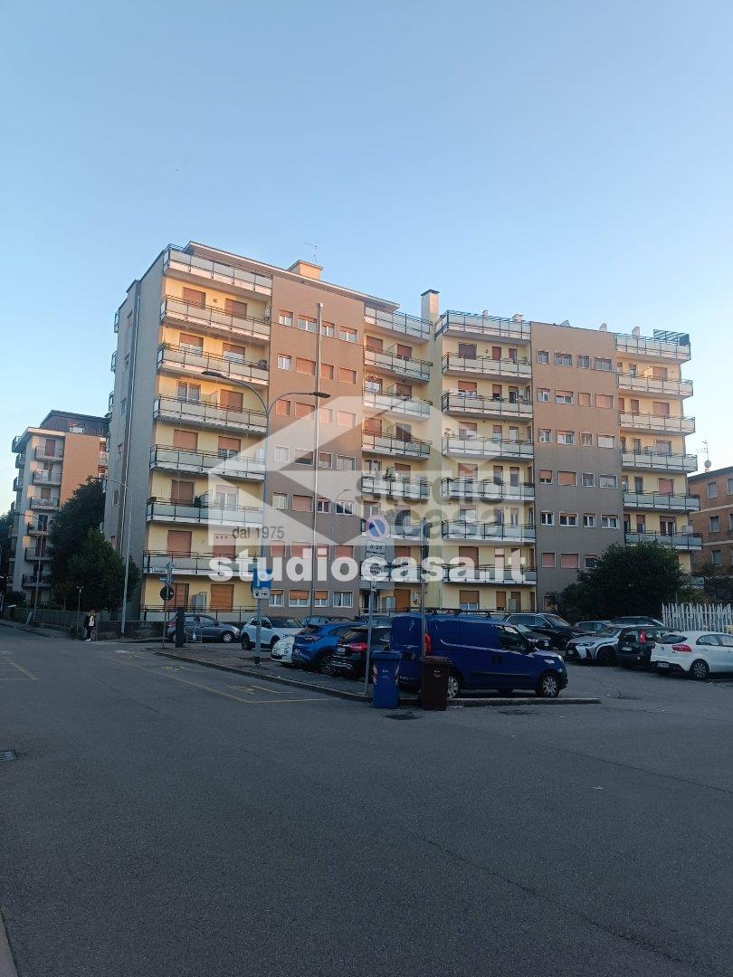 Appartamento in affitto a Rho