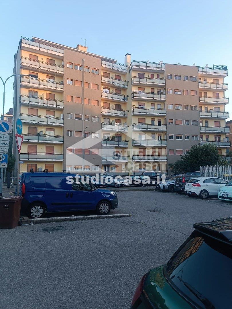 Appartamento in affitto a Rho