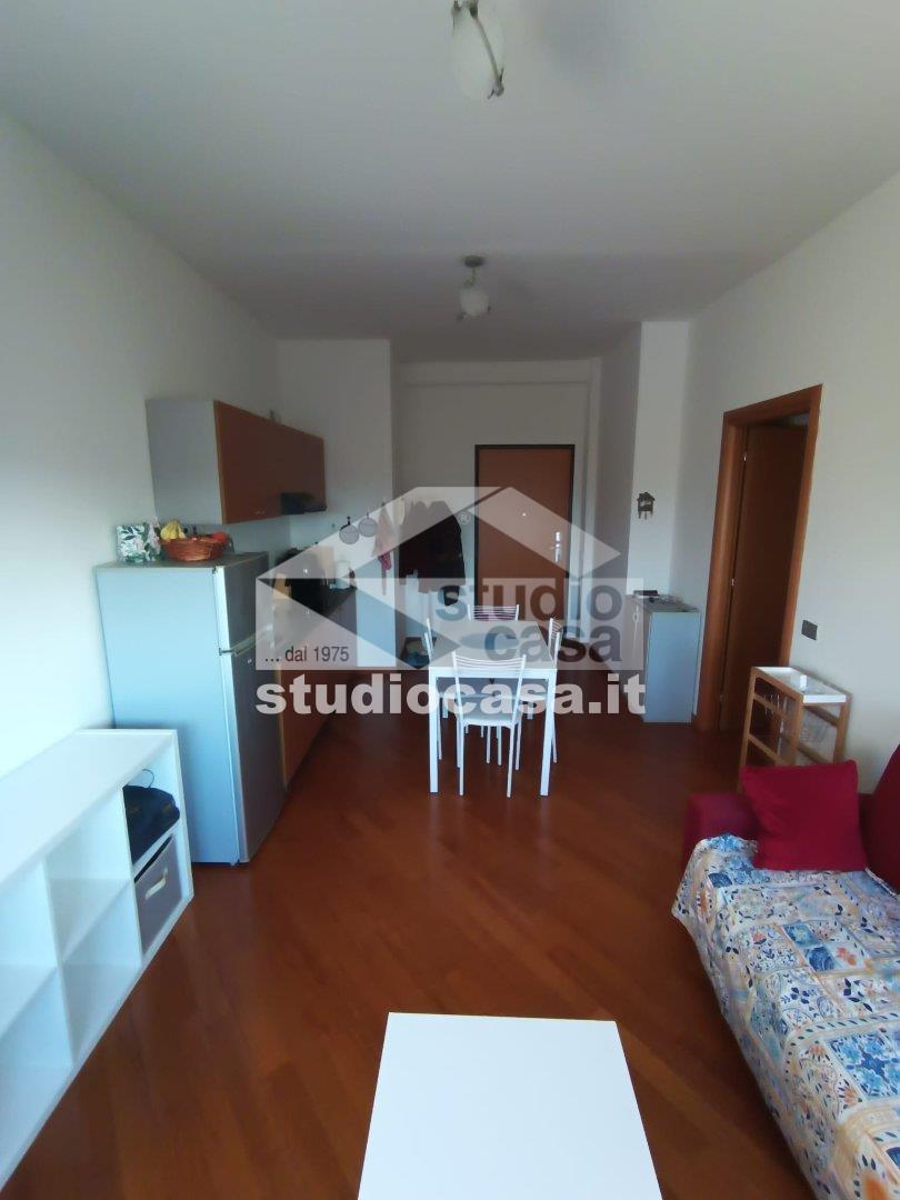 Appartamento in affitto a Rho