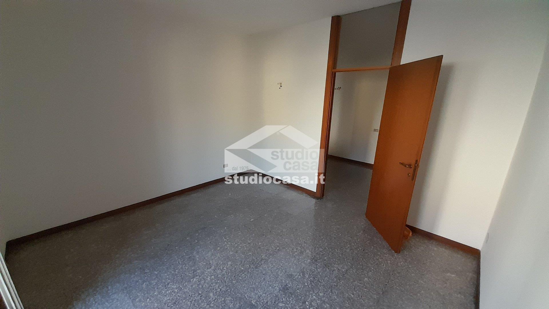 Appartamento in vendita a Rho