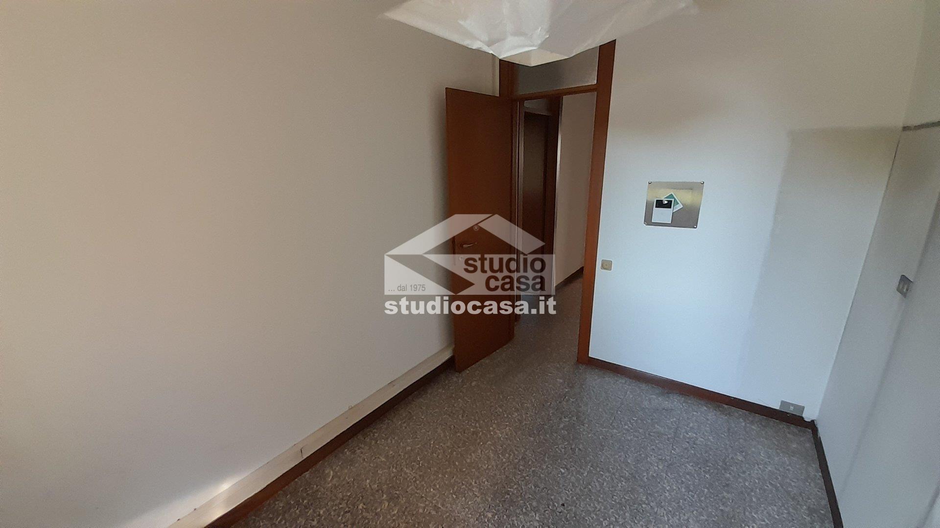 Appartamento in vendita a Rho