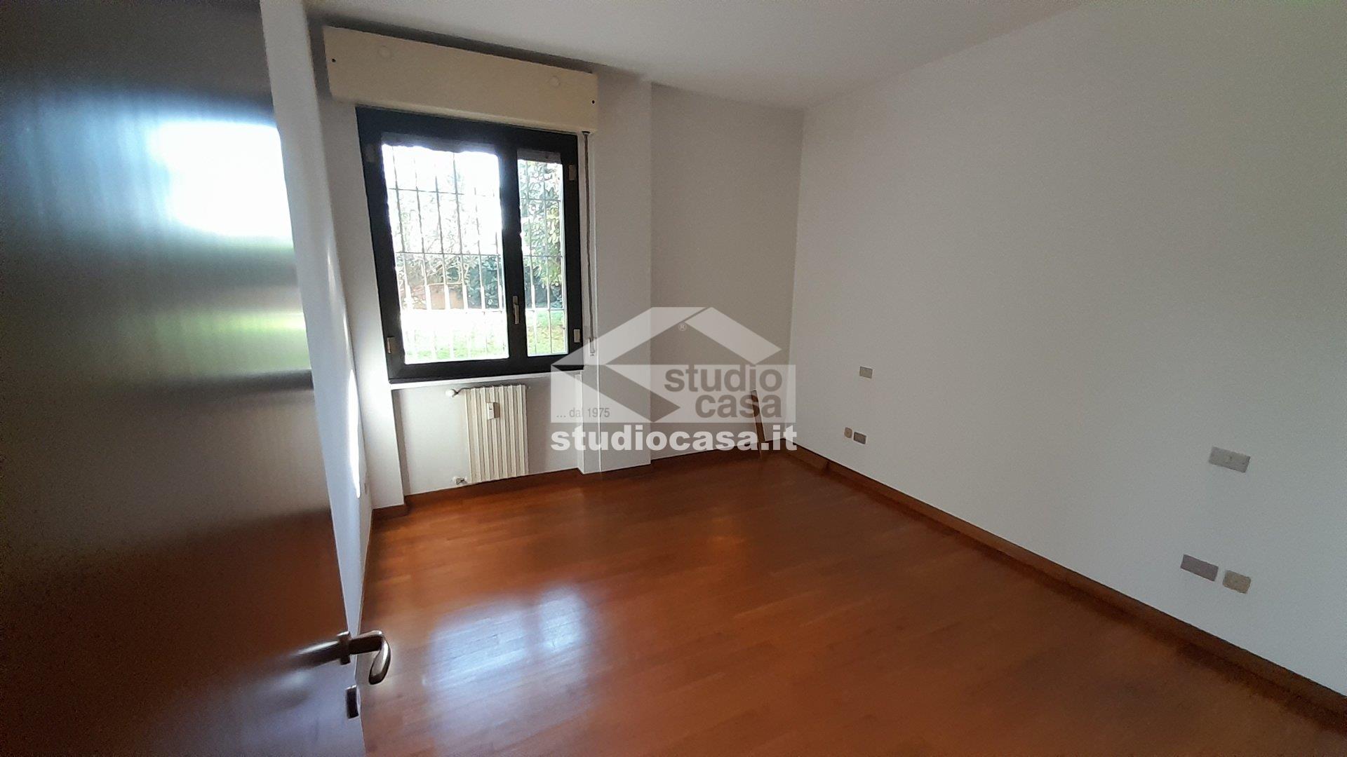 Appartamento in vendita a Rho