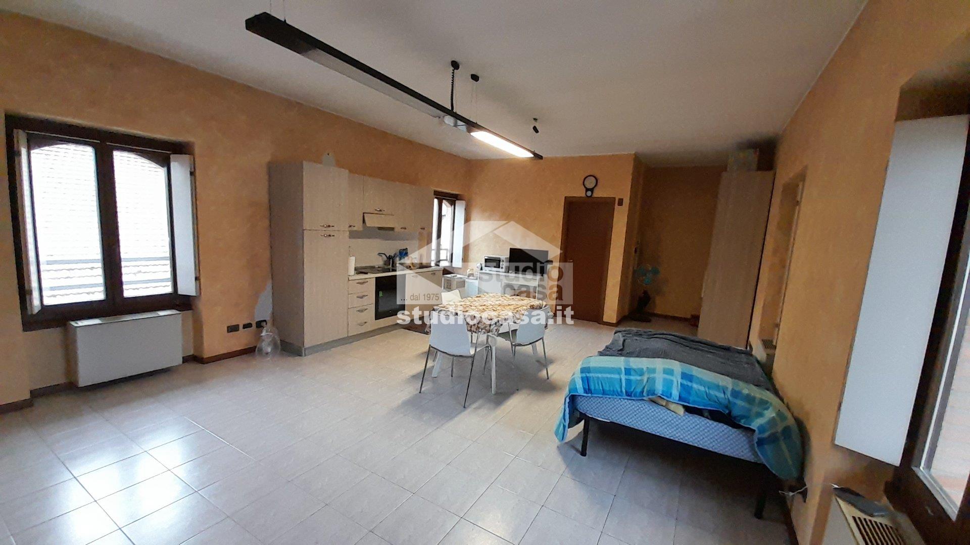 Appartamento in affitto a Rho