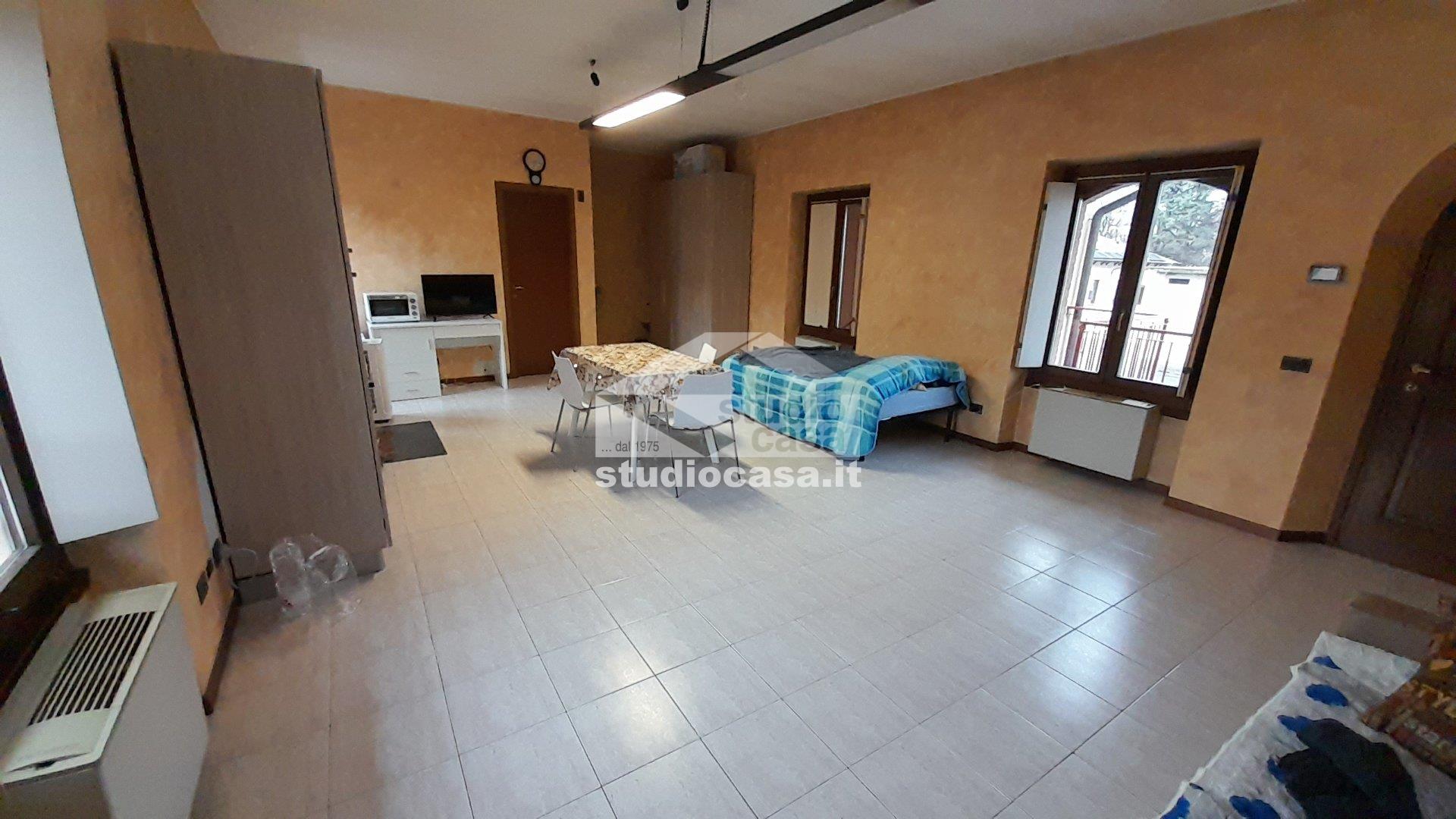 Appartamento in affitto a Rho