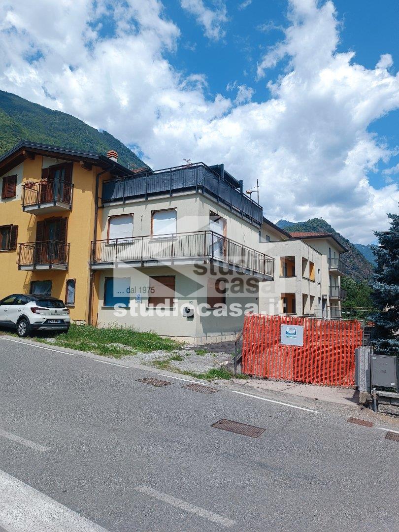 Stabile in vendita a Samolaco