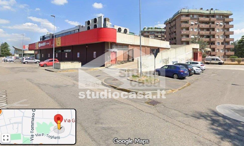 Posto auto scoperto in vendita a Rho