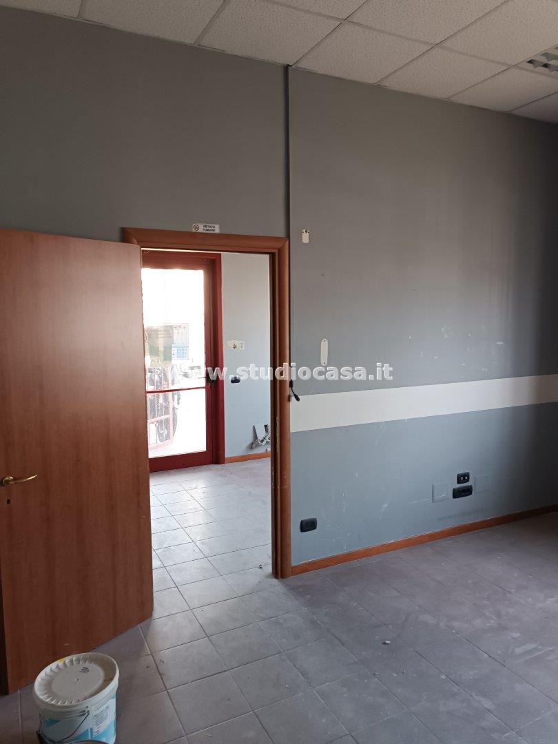 Negozio in affitto a San Vittore Olona