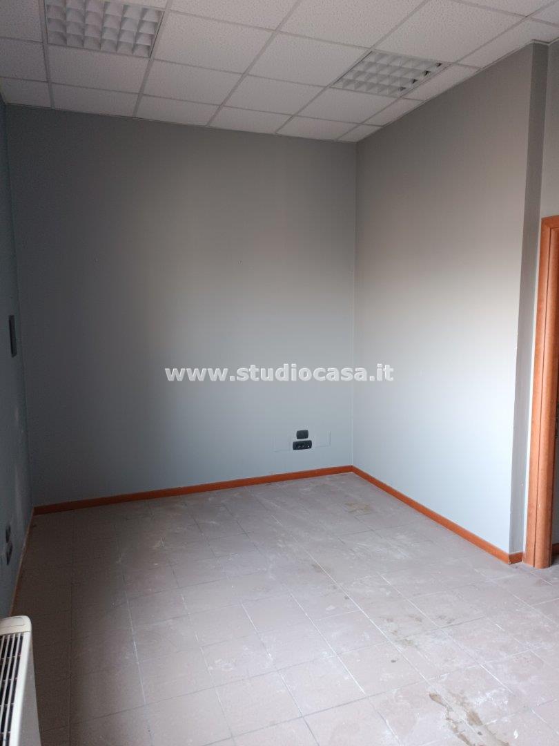 Negozio in affitto a San Vittore Olona