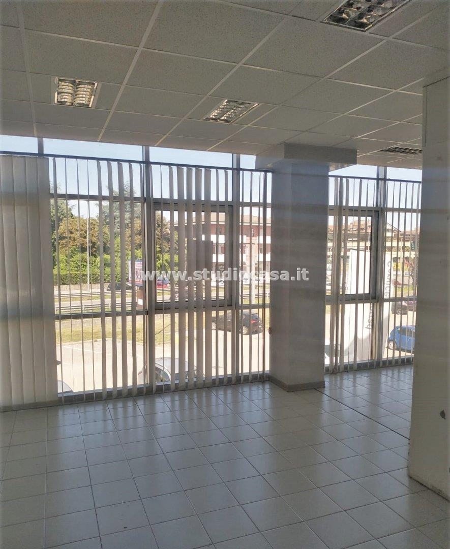 Ufficio in affitto a Pogliano Milanese