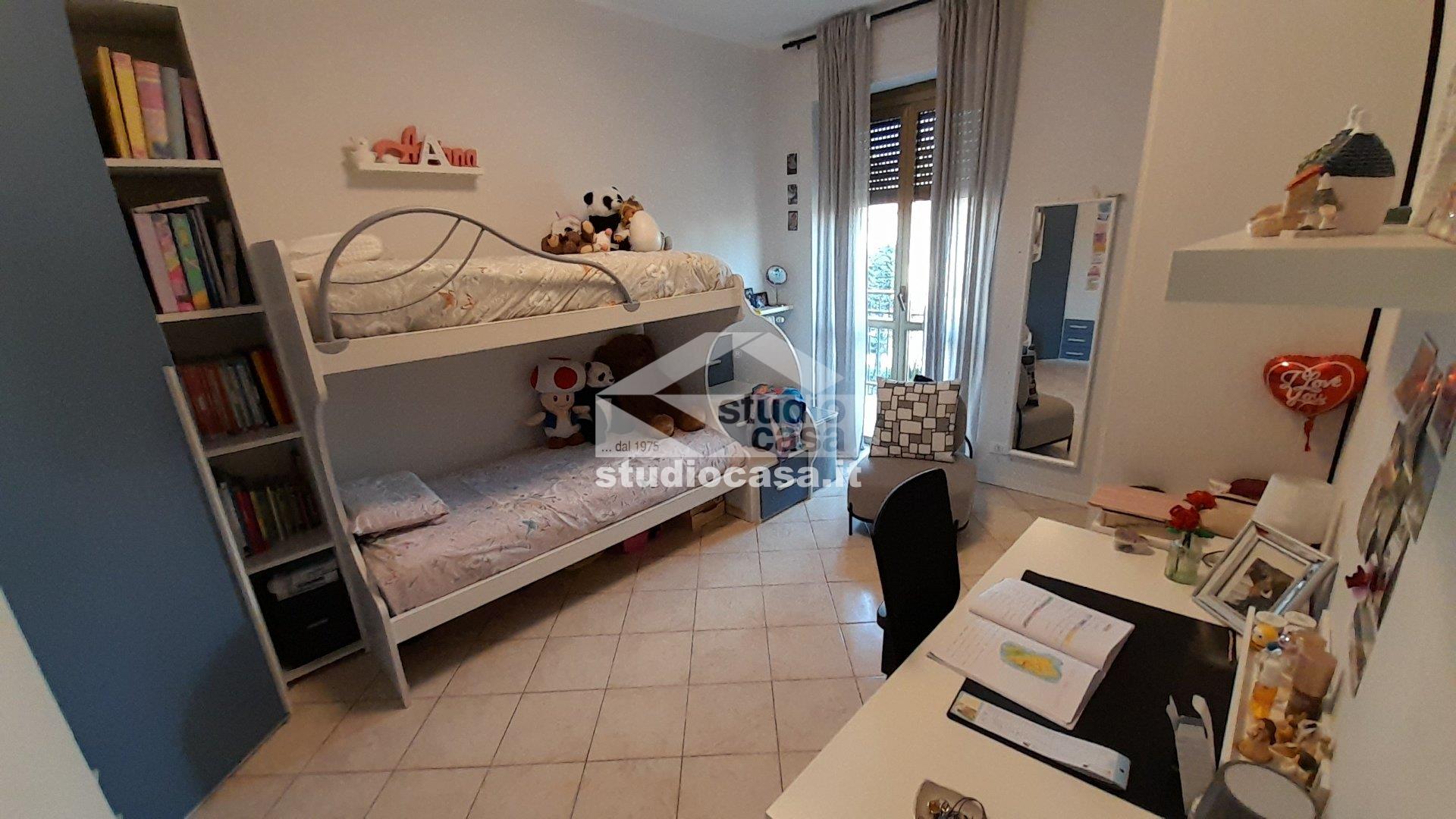 Appartamento in vendita a Rho