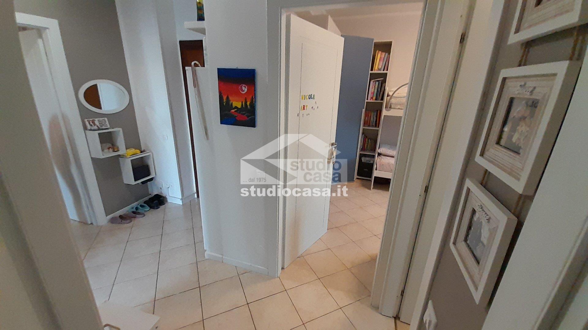 Appartamento in vendita a Rho