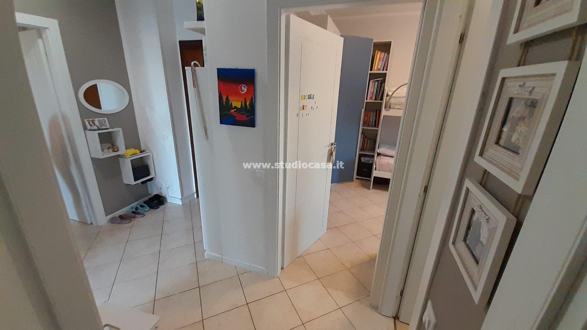Appartamento in vendita a Rho