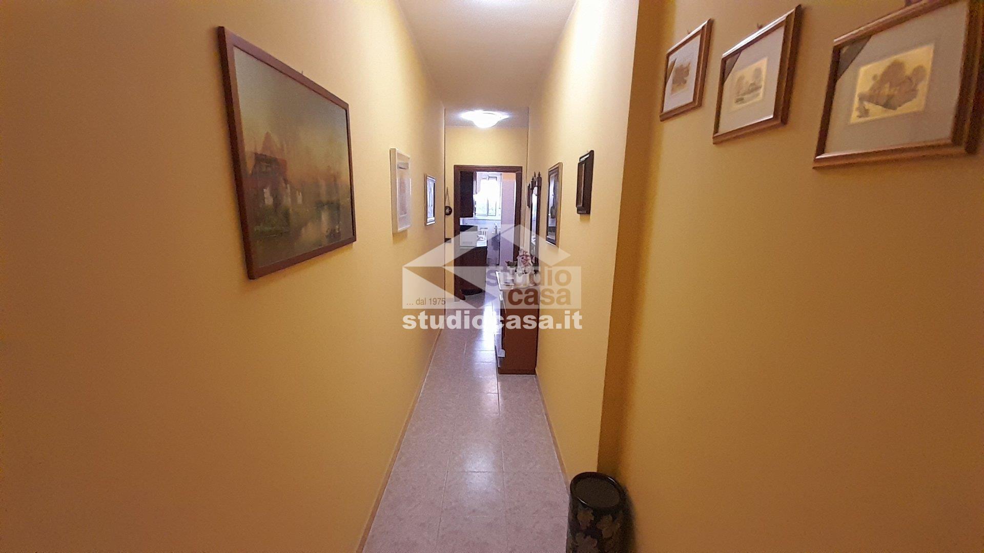 Appartamento in vendita a Baranzate