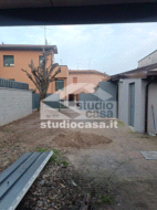 Capannone in vendita a Rho