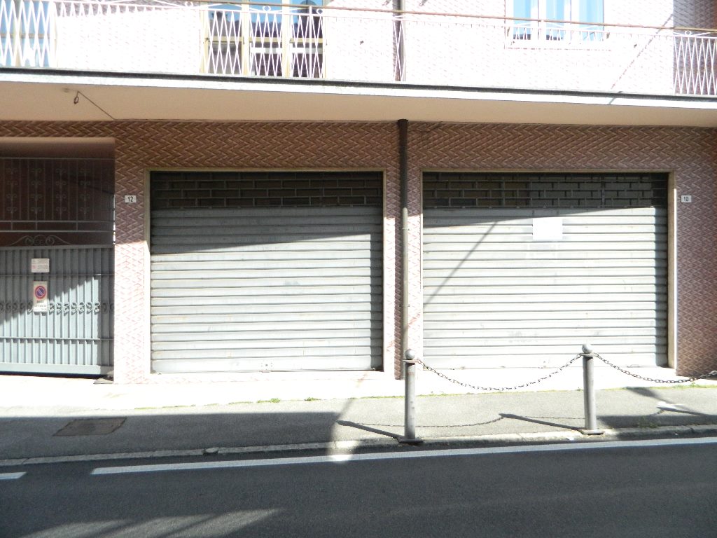 Negozio in vendita a Azzano San Paolo