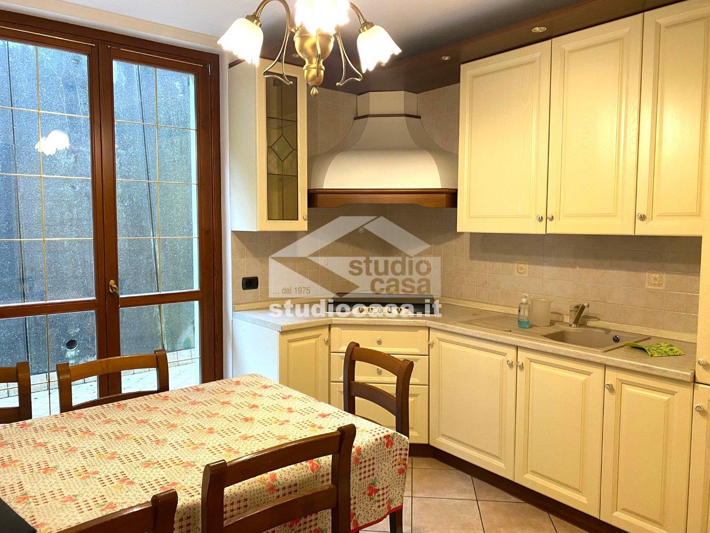 Villa a schiera di testa in vendita a San Pellegrino Terme