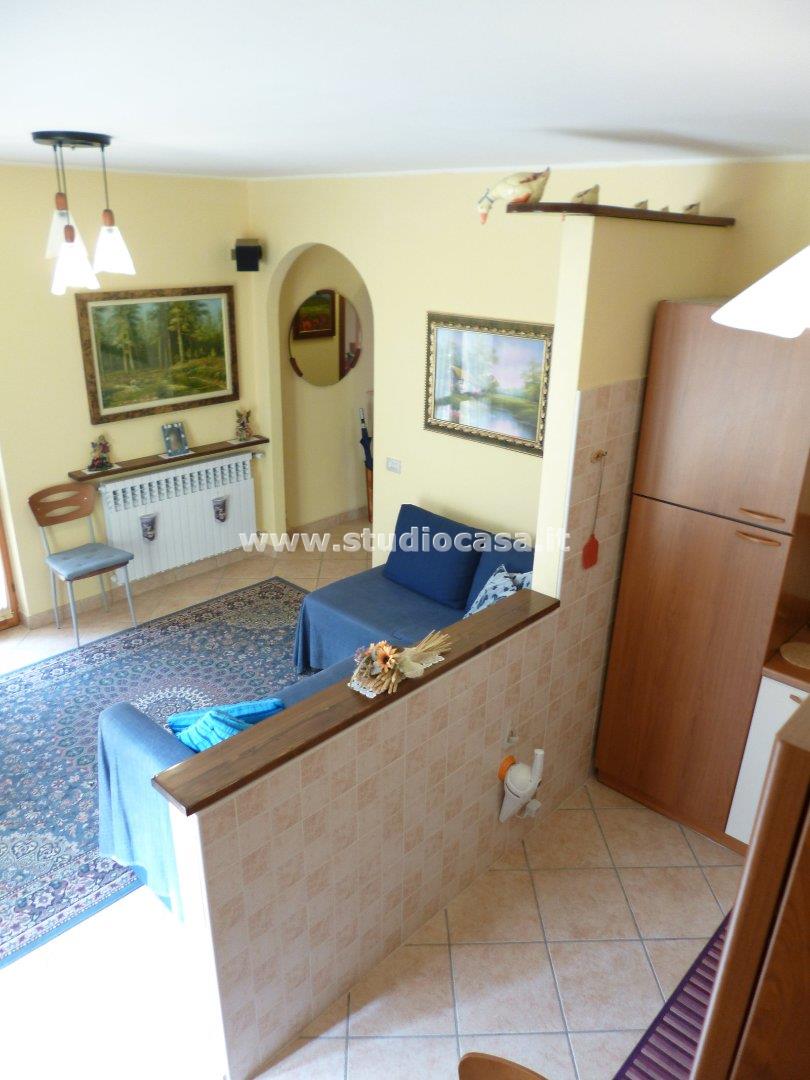 Appartamento in vendita a Cornalba