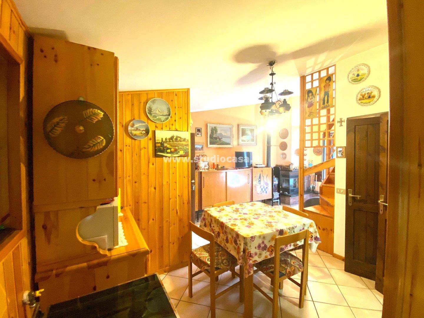 Appartamento in vendita a Oltre il Colle
