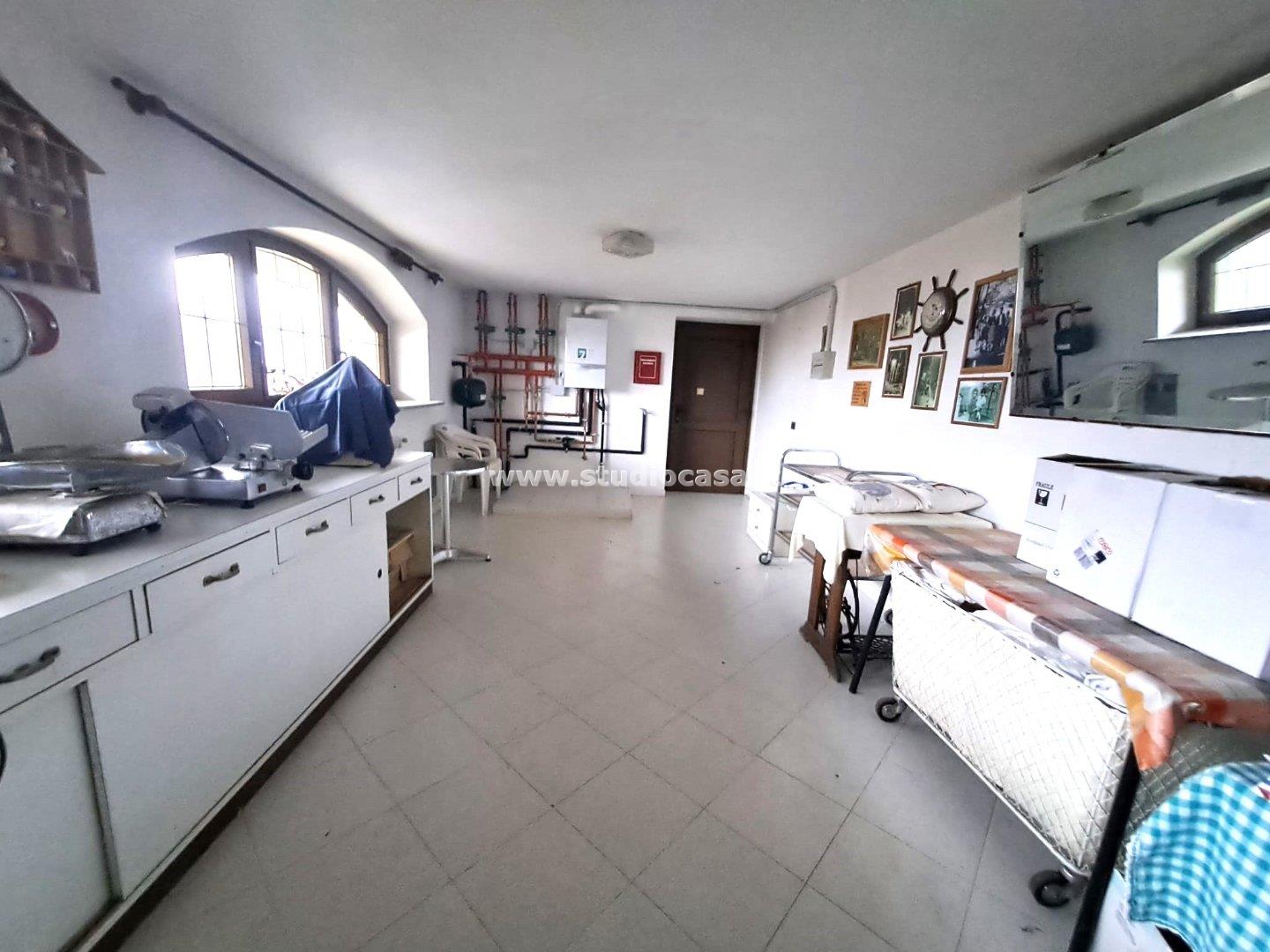 Villa Unifamiliare in vendita a Oltre il Colle