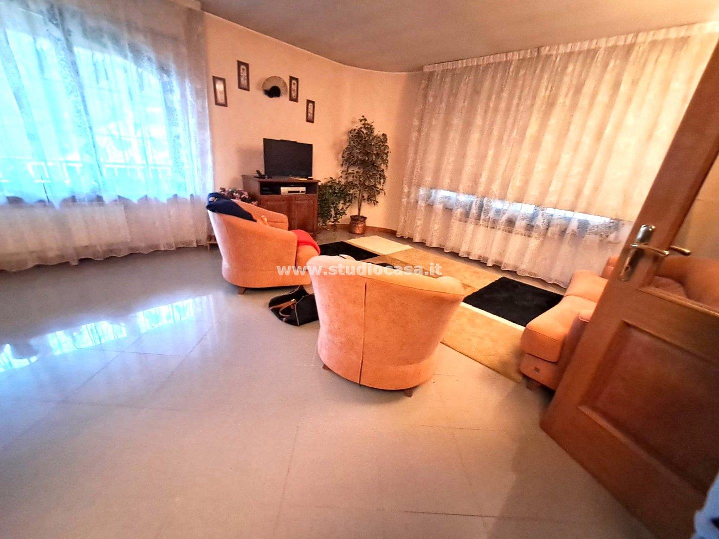 Villa Unifamiliare in vendita a Oltre il Colle