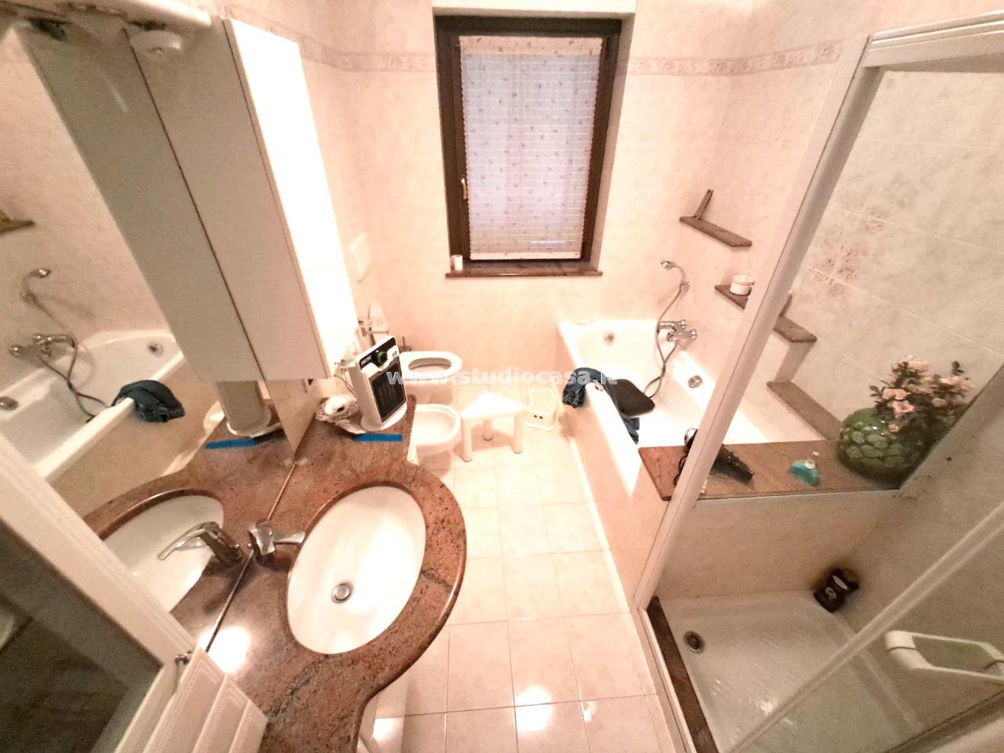 Villa Unifamiliare in vendita a Oltre il Colle