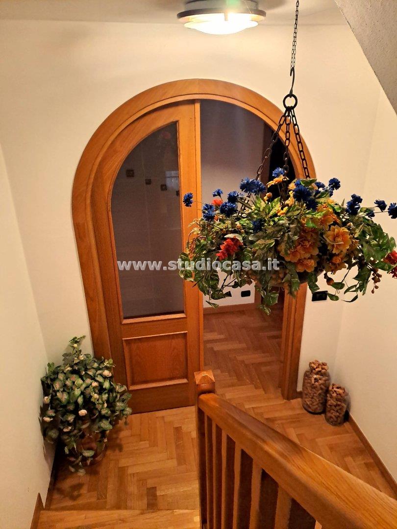 Villa Unifamiliare in vendita a Oltre il Colle