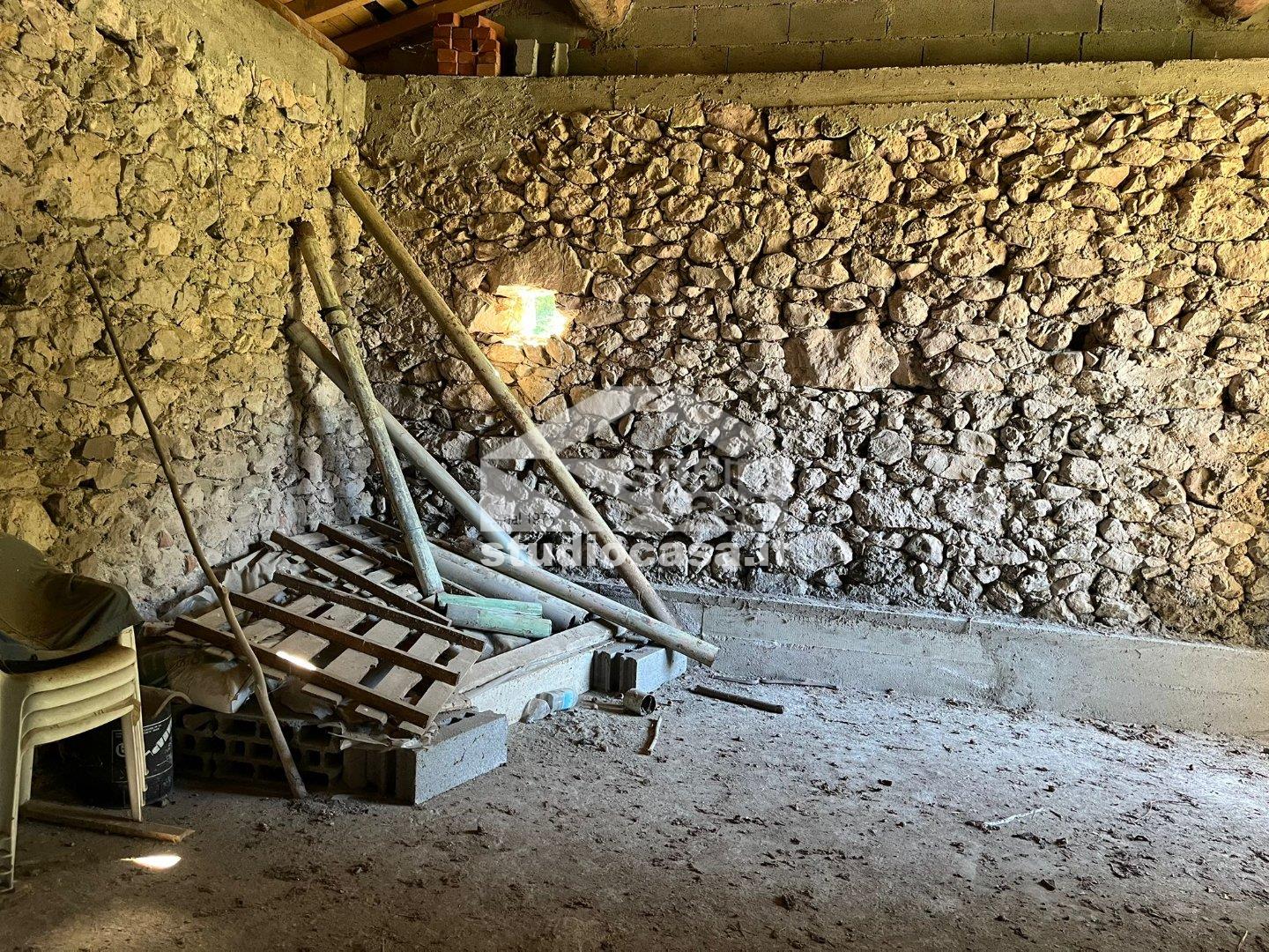 Casa Rustica in vendita a Costa Serina