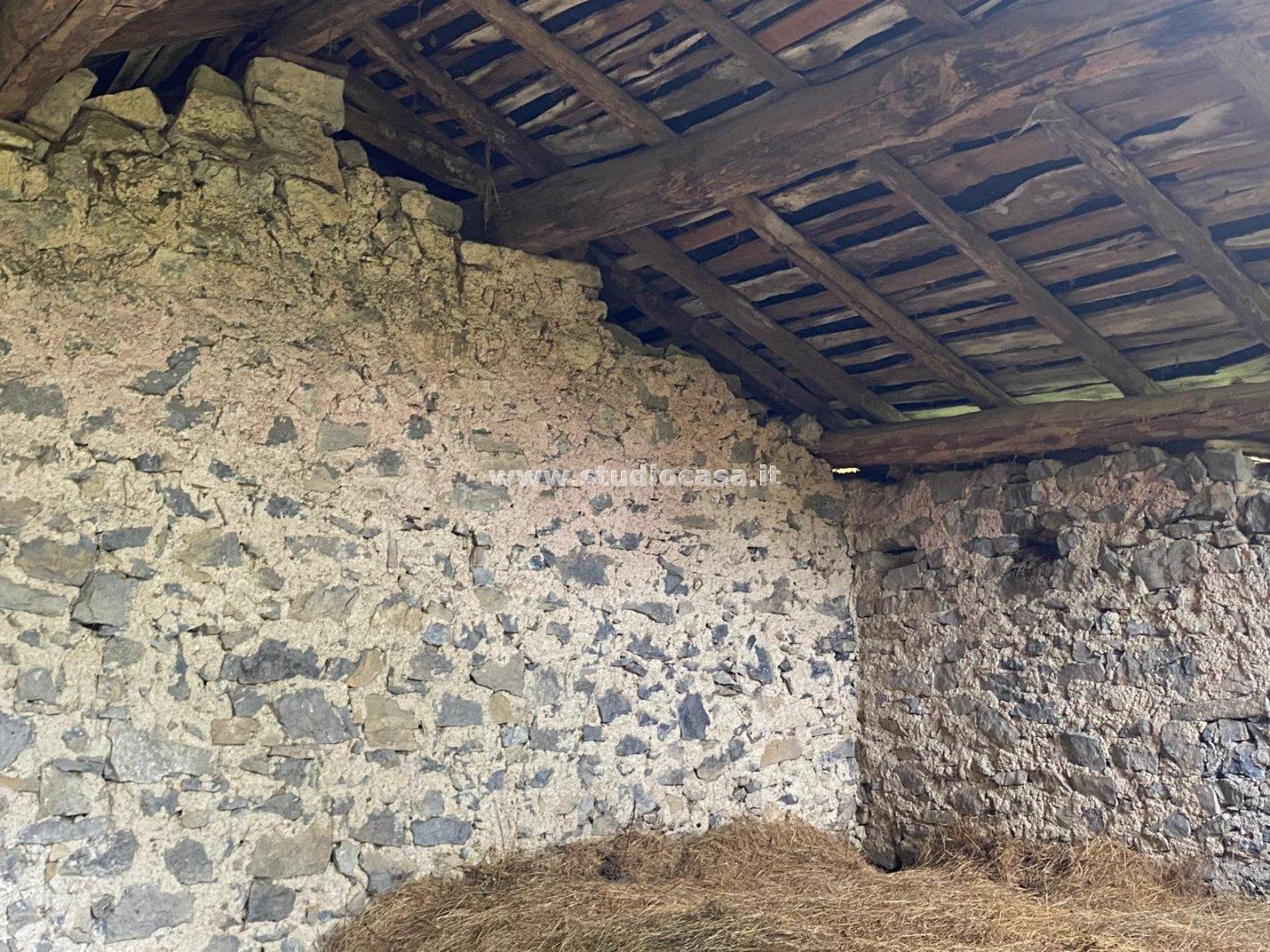 Casa Rustica in vendita a San Giovanni Bianco