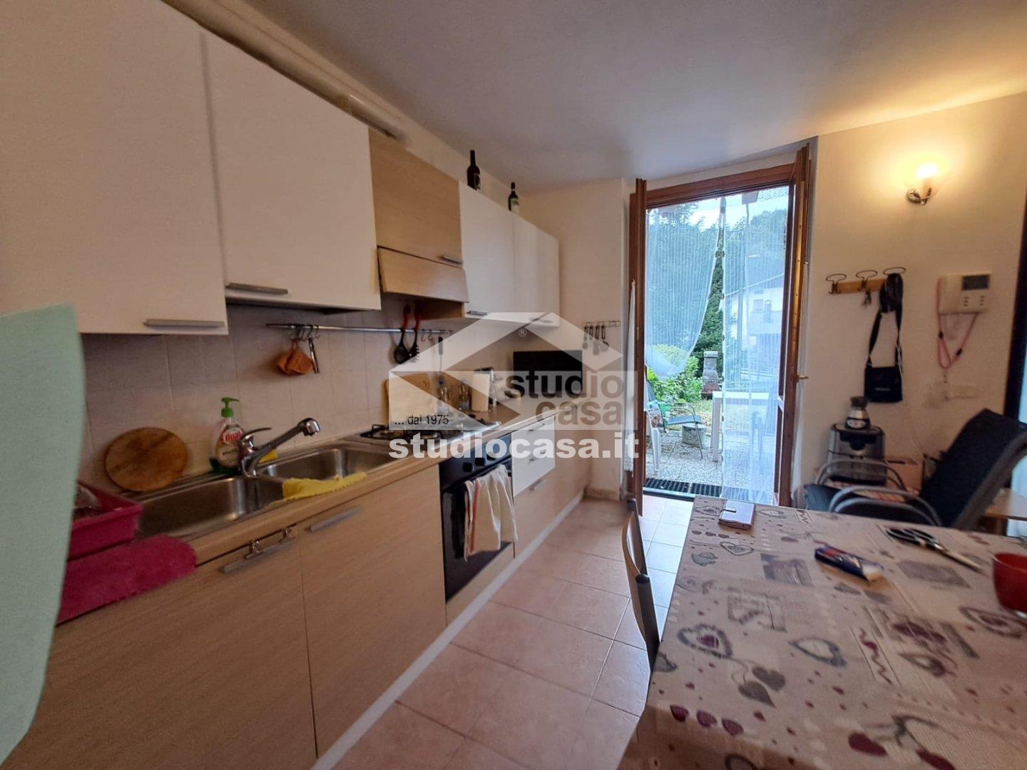 Appartamento in vendita a Lenna