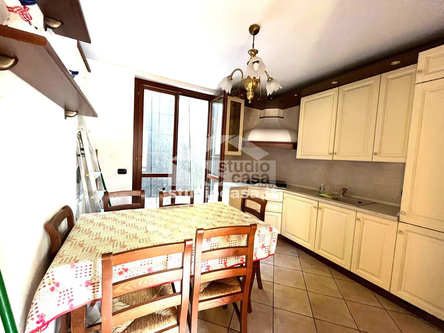 Villa a schiera di testa in vendita a San Pellegrino Terme