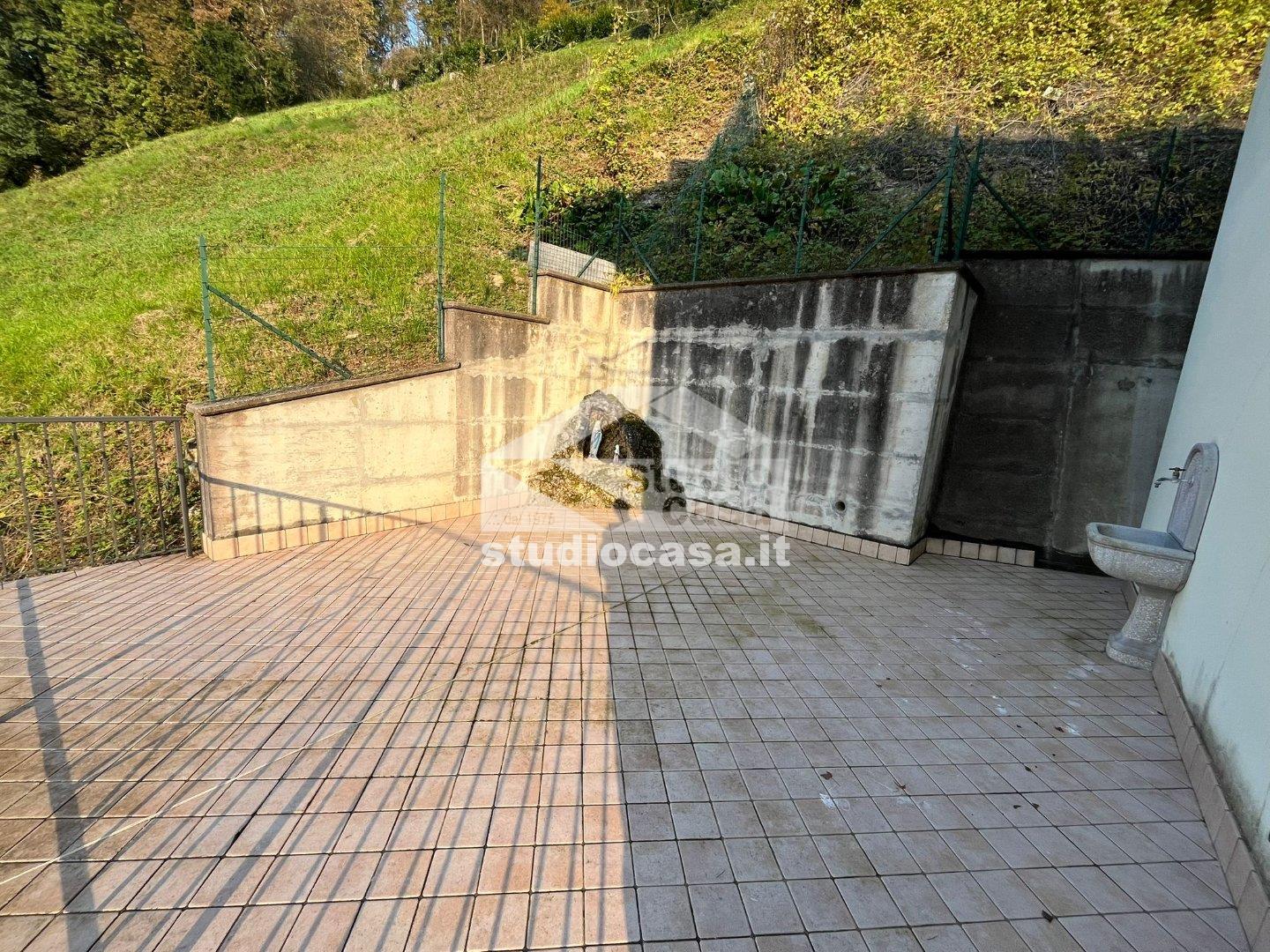 Villa a schiera di testa in vendita a San Pellegrino Terme