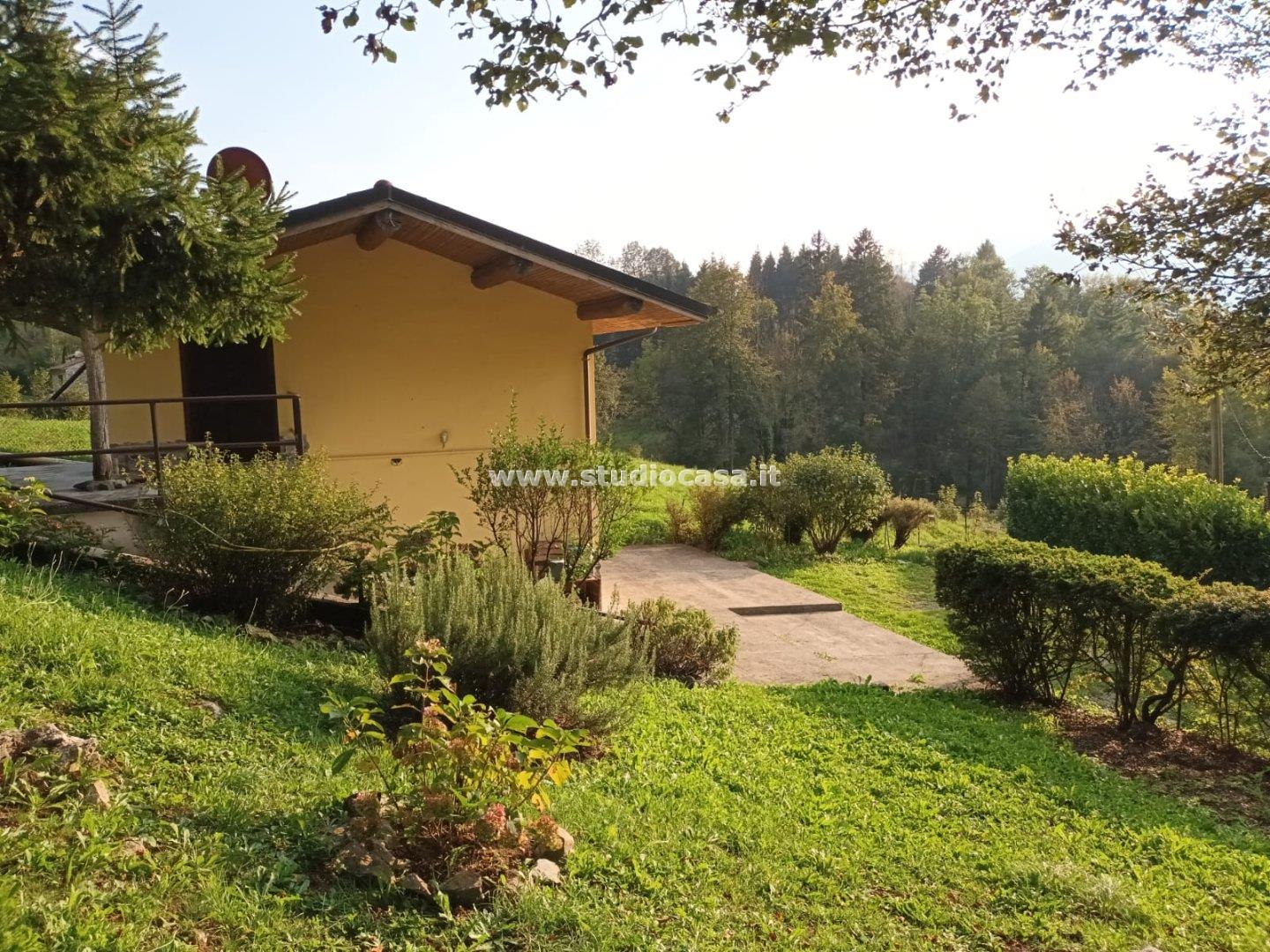 Casale in vendita a San Giovanni Bianco