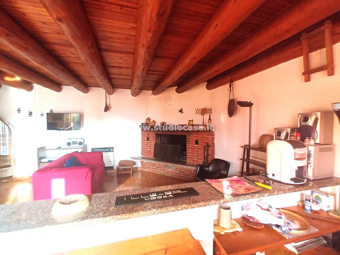 Casale in vendita a San Giovanni Bianco
