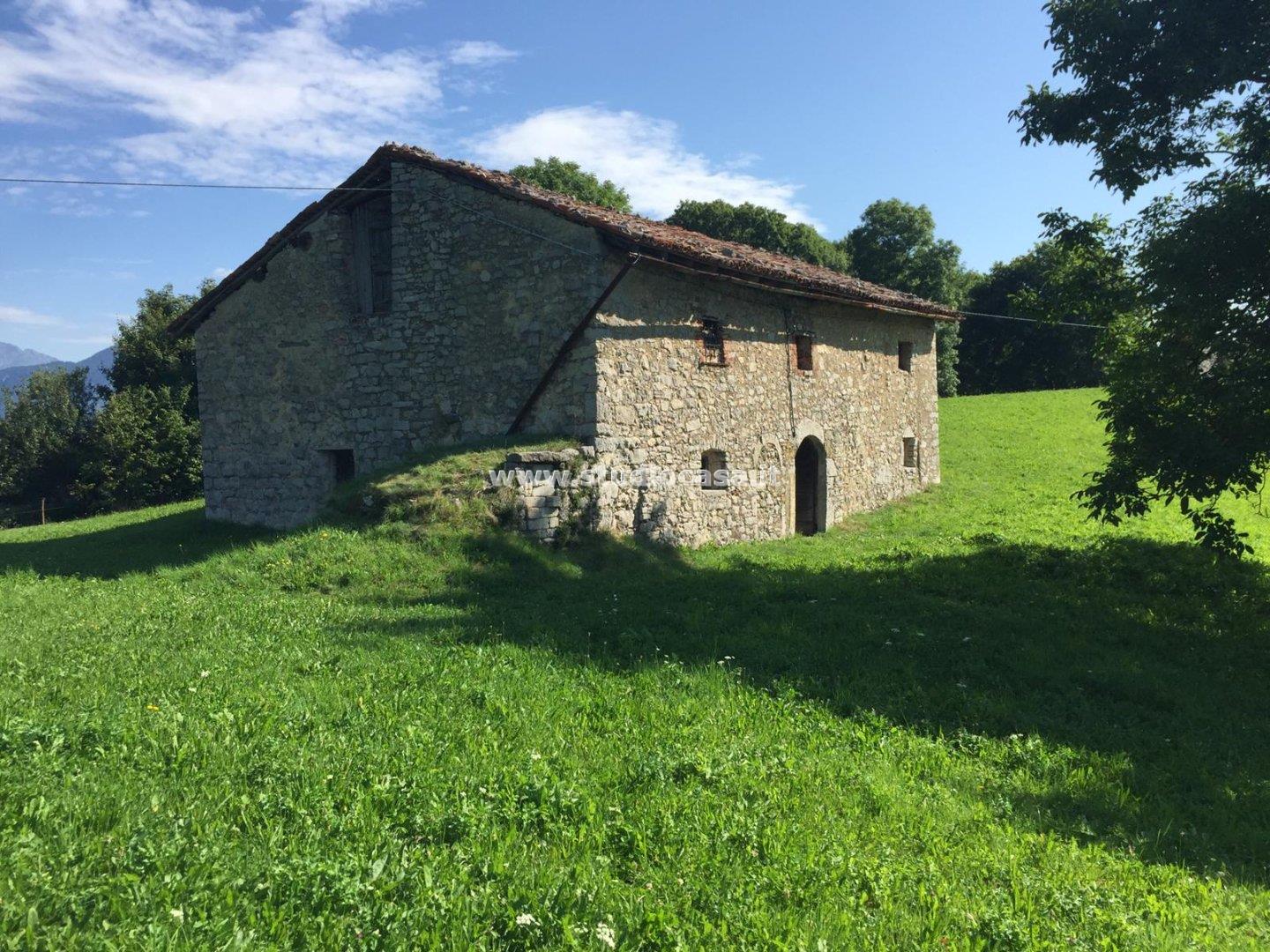 Casa Rustica in vendita a Zogno