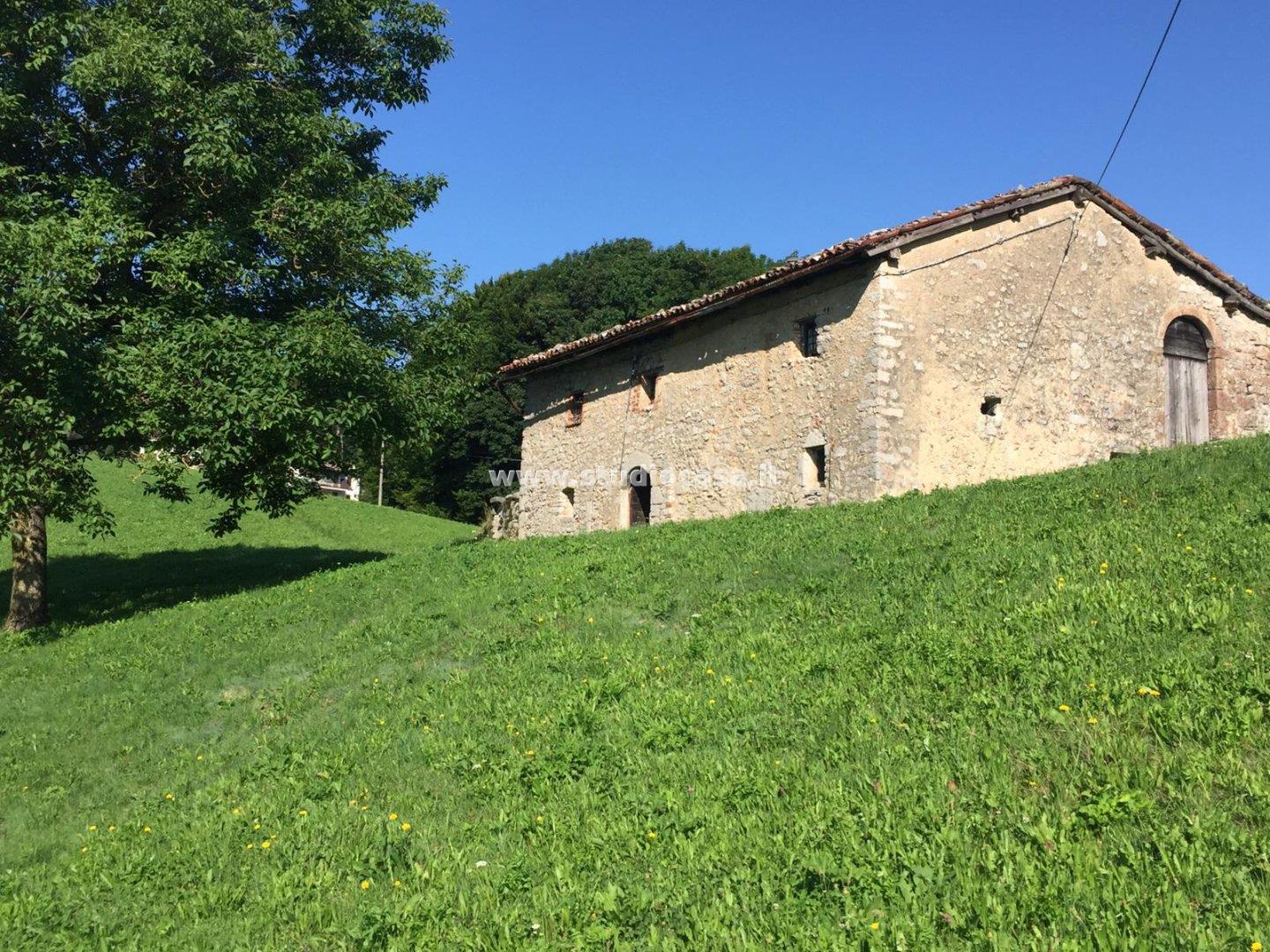 Casa Rustica in vendita a Zogno