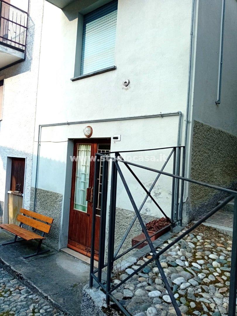 Appartamento in vendita a Carona