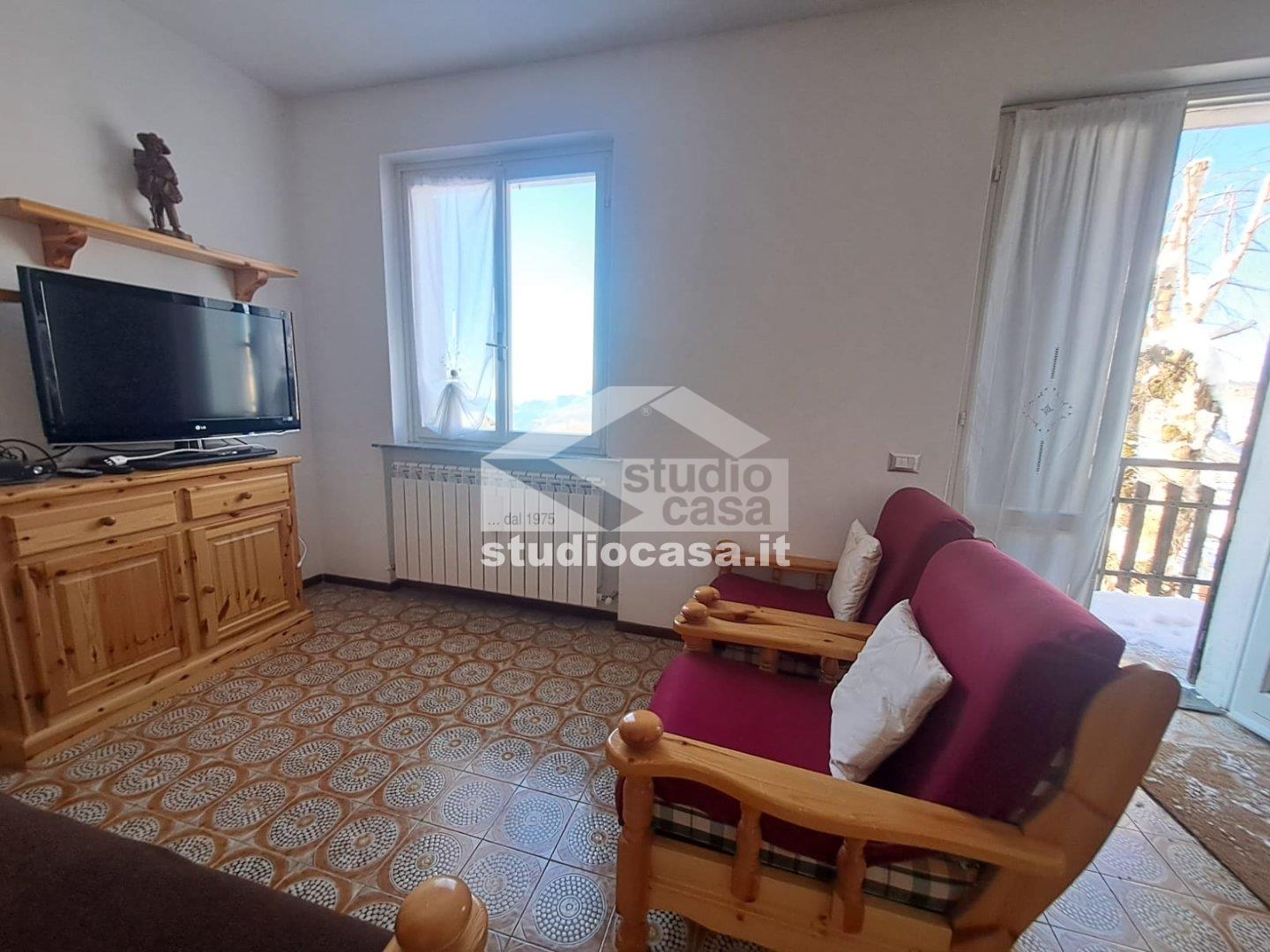 Villa a schiera di testa in vendita a Costa Serina