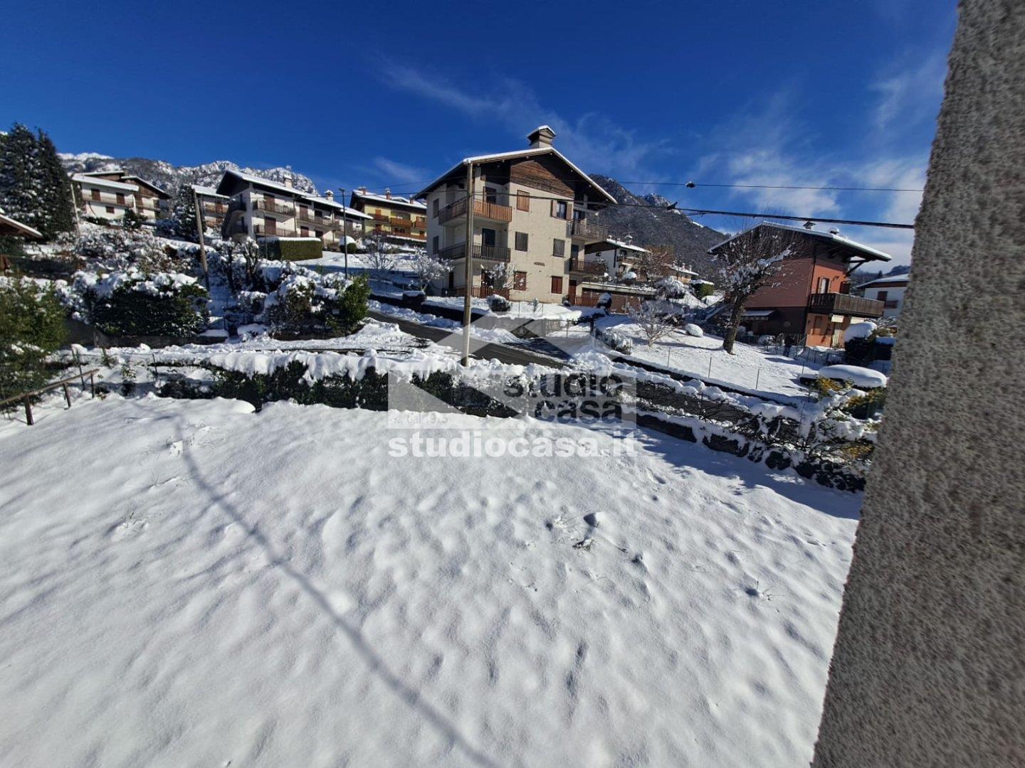 Villa a schiera di testa in vendita a Costa Serina