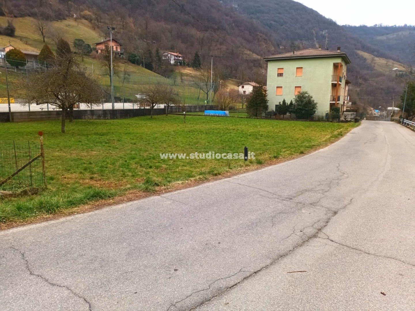 Terreno Residenziale in vendita a Val Brembilla
