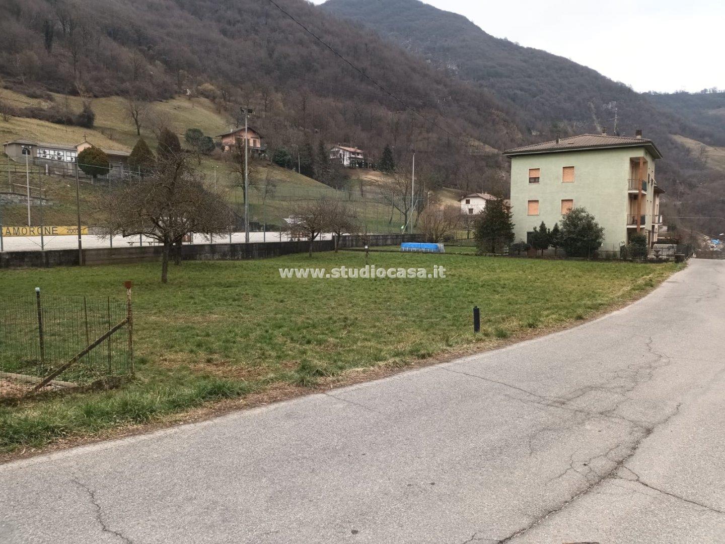 Terreno Residenziale in vendita a Val Brembilla