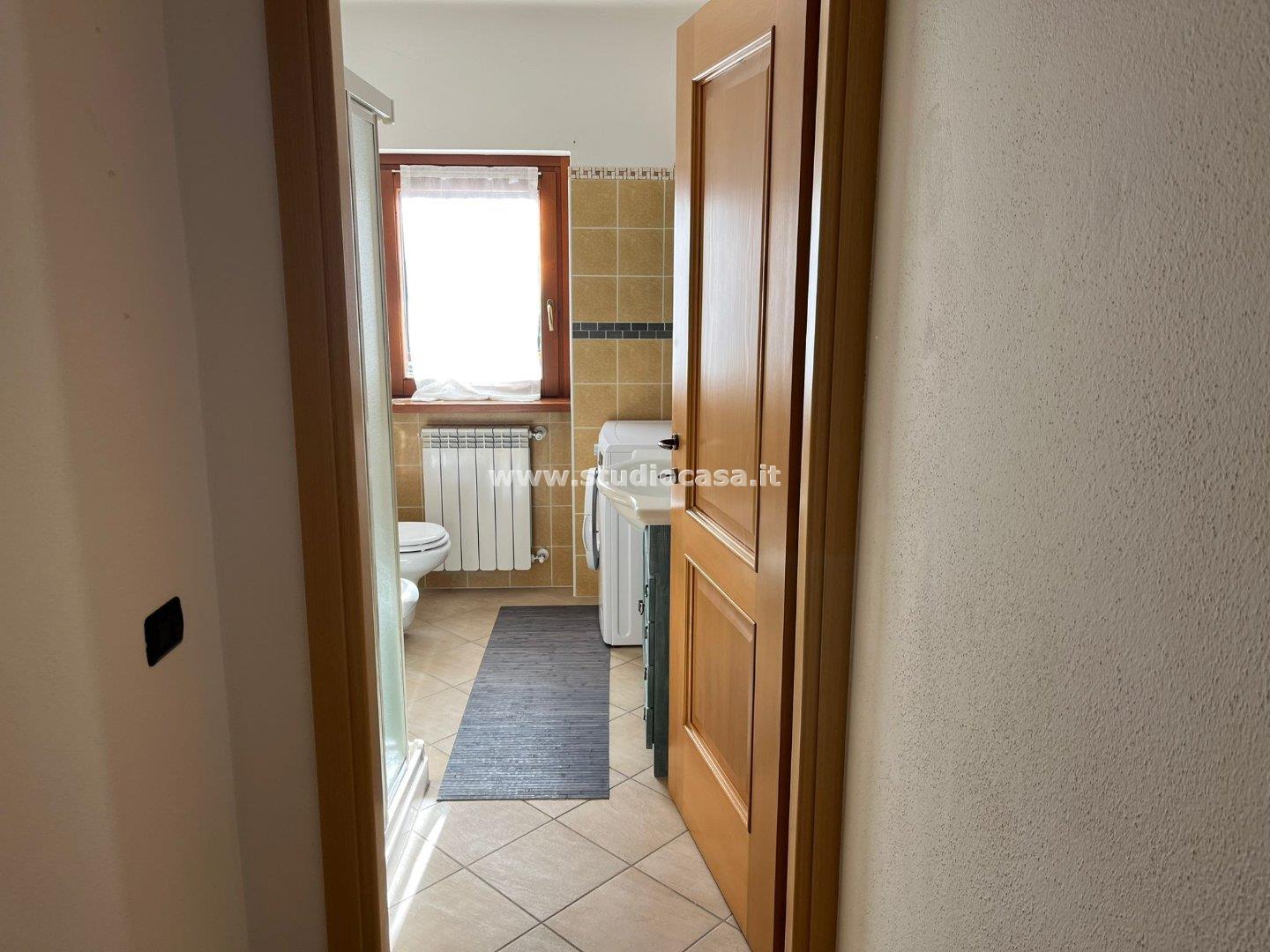 Appartamento in vendita a Carona