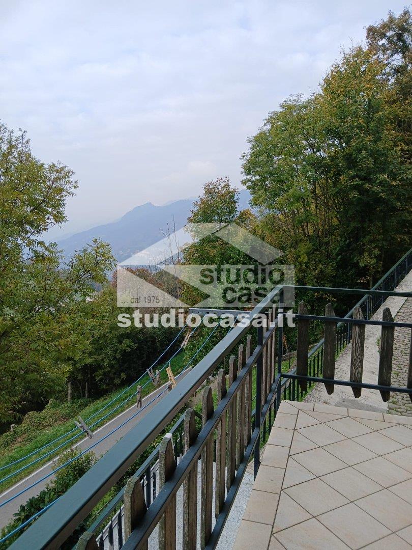 Villa Unifamiliare in vendita a Costa Serina