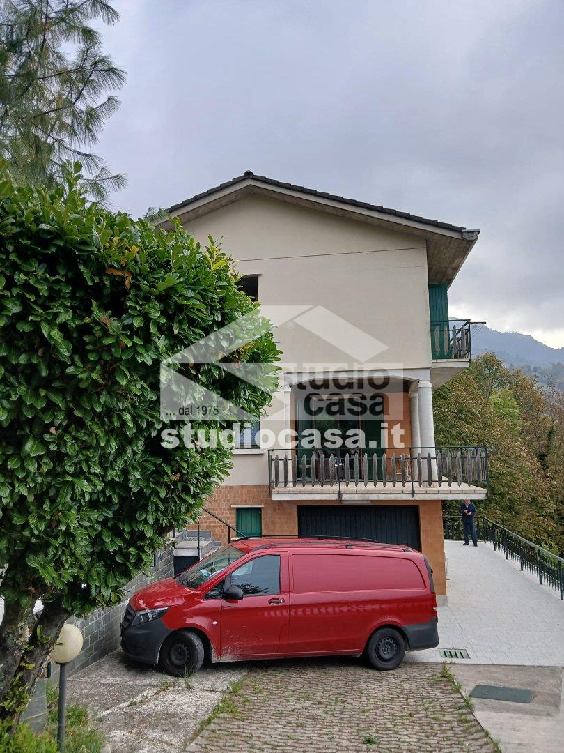 Villa Unifamiliare in vendita a Costa Serina