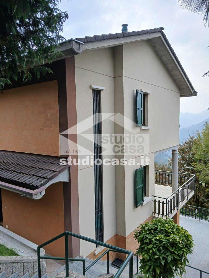 Villa Unifamiliare in vendita a Costa Serina