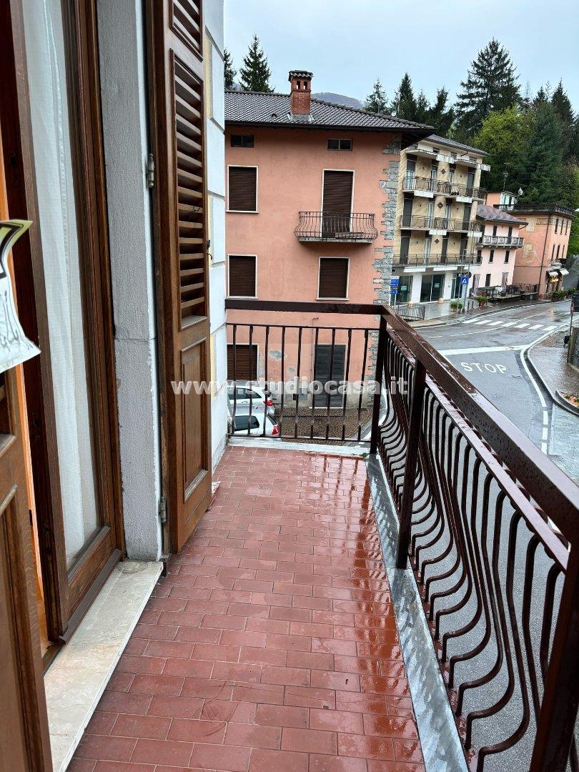 Appartamento in vendita a Val Brembilla