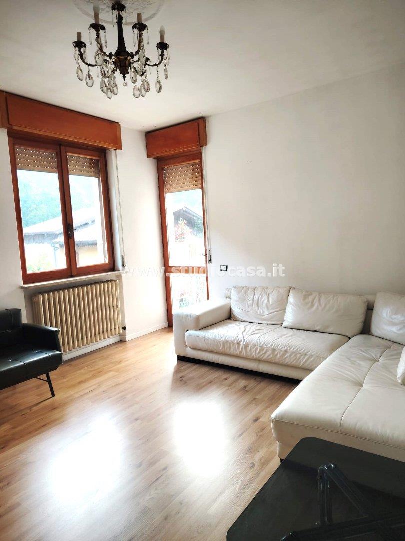 Casa Bifamiliare in vendita a Val Brembilla