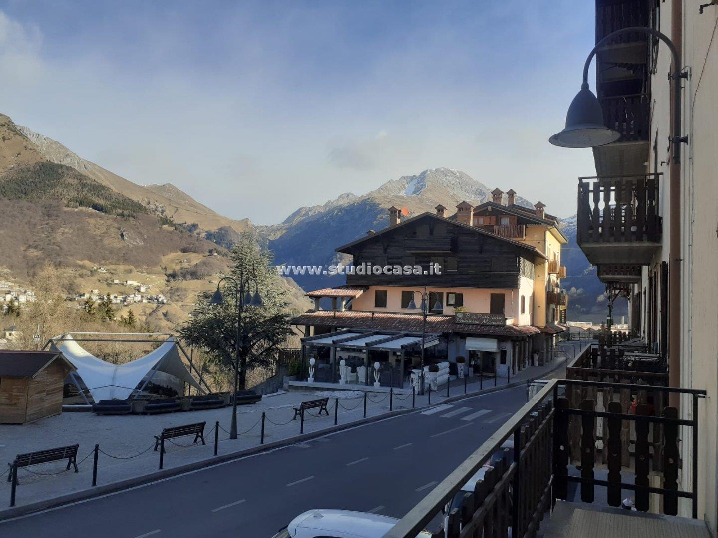 Appartamento in vendita a Oltre il Colle